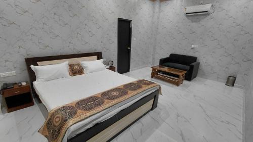 Varanasi Hotel | Banaras Blossom Resort
