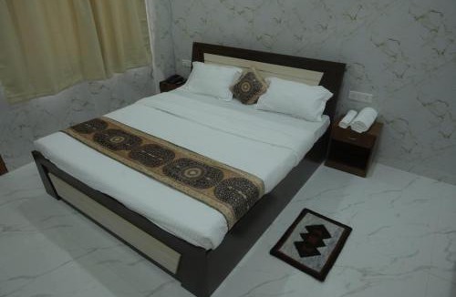 Varanasi Hotel | Banaras Blossom Resort