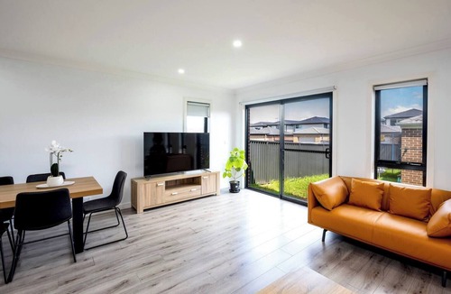 Bardia House | Bardia near Train & Shopping with central AC&WiFi