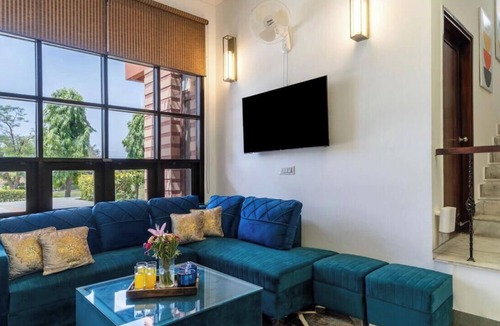 South West Other | Barkat Villa 4BHK Pool Villa ,15 Min Airport