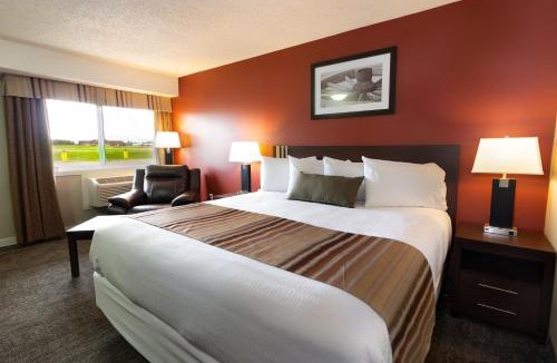 Lloydminster Hotel | BCMInns - Lloydminster
