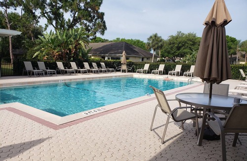 Fountain Lakes House | BEACH & SUNSETS CONDO!