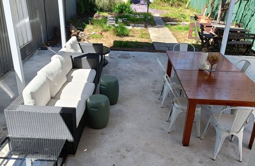 Sydenham House | Beautiful Queen Room 1 Min Walk to Station+60" TV 🐾Pet Friendly