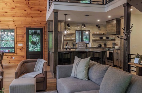 Cherry Log Cabin | Beautiful Riverfront Cabin in Blue Ridge, GA