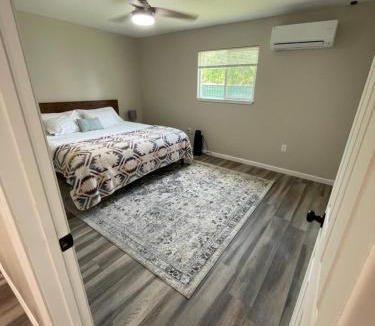 Roseville Apartment | Beautiful spacious guest home