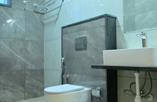 Hosur Hotel | BHAVANIS Vista by Icon