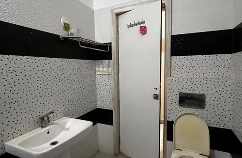 Gayariawas Hotel | Bhavyam Palace A Luxury AC Homestay