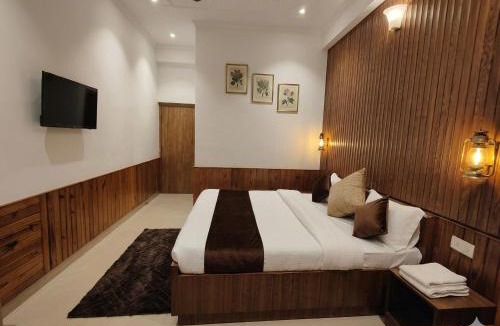 Bhimtal Hotel | Bhimtal Treat Resort by Prospertiy Gateways