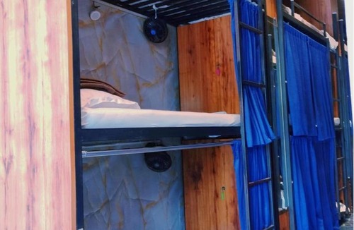 Dharavi Hostel | Bhumi Dormitory Near Us Embassy BKC Only Males