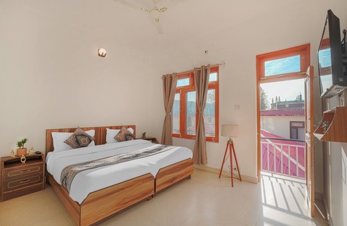 Suja Bed & Breakfast | Bir Downtown