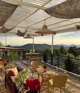 Gunehr Resort | Bir Haus
