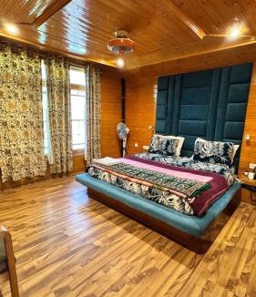 Srechan House | Birdsong Pahalgam 5BR Stay with Riverside