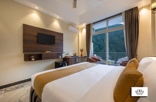 Kasauli Hotel | Blackpearl Sparklewoods