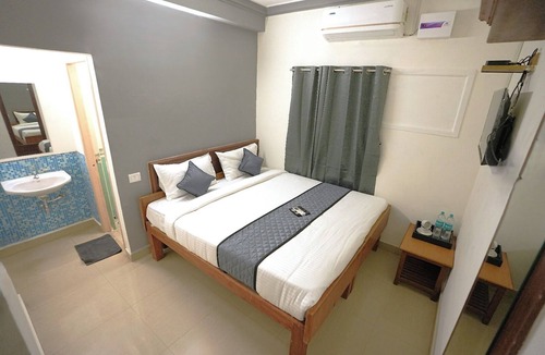 Chennai Hotel | Blessing Select DLF