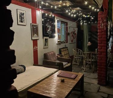 Almora House | Bloom HomeStay