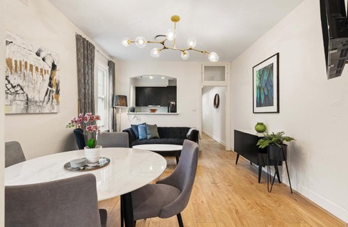 Millers Point Apartment | Boutique Apartment With Private Roof Terrace