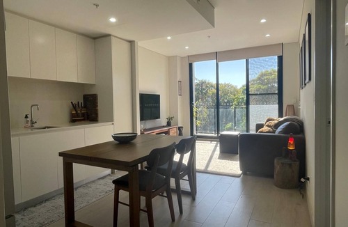 Lane Cove North Apartment | Bright West-Facing Apartment + Study & Parking