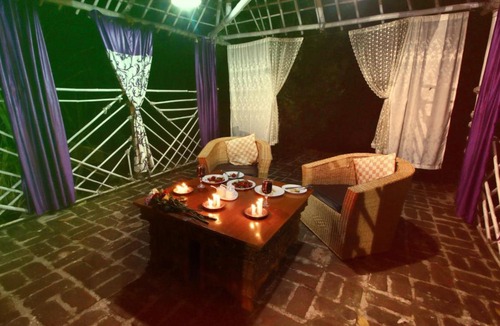 Gangtok House | Bustee,farmhouse