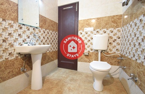 Jammu Hotel | Capital O 11567 Hotel Shivalik Hills