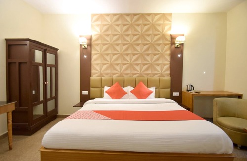 Jammu Hotel | Capital O 11567 Hotel Shivalik Hills