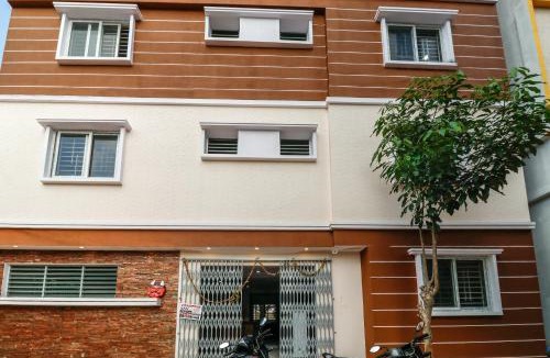 Yelahanka Hotel | Capital O N R Residency