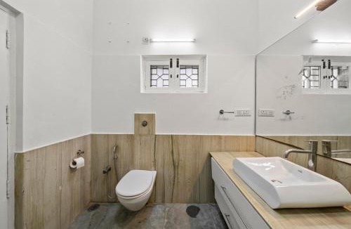 Koramangala Villa | Cascade Castle 5BHK Spacez Luxury Villa