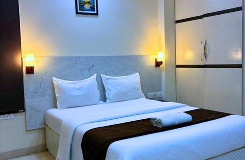 Patel Nagar Bed & Breakfast | Cassava Stay - Near Rajendra Place & BLK Hospital