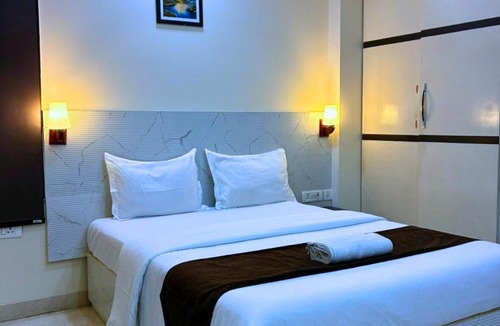 Patel Nagar Bed & Breakfast | Cassava Stay - Near Rajendra Place & BLK Hospital