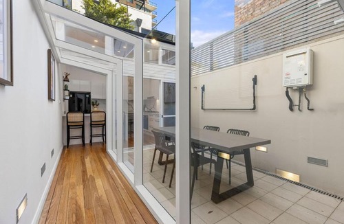 Pyrmont Apartment | Central Pyrmont House for 8 with Outdoor Dining