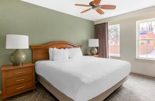 Northeast Santa Fe Hotel | Centrally Located Santa Fe Escape Near Plaza, Art, Culture & Gardens