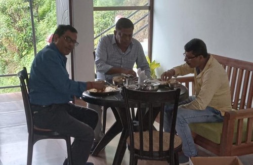 Rishop House | Changey Inn-Kolakham