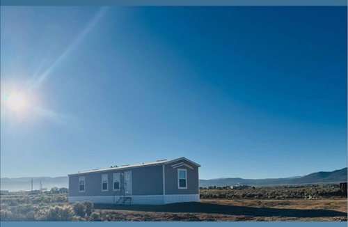 Taos House | Charming 2-bedroom mobile home in Ranchos de Taos with WiFi