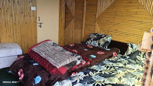 Gobind Dham House | Chauhan bambo house