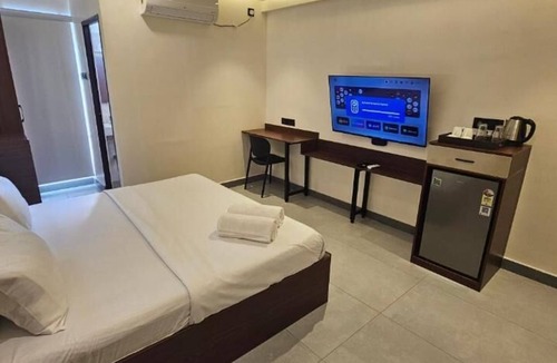 Chennai Hotel | Chippy Residency Pallikaranai