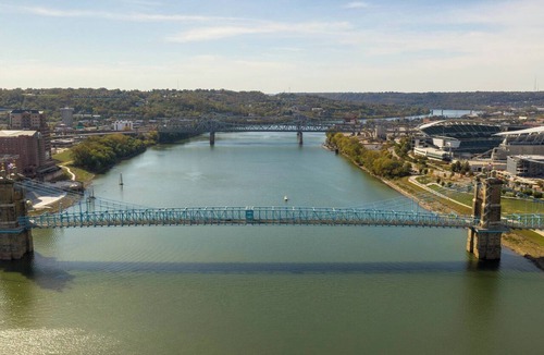Covington Hotel | Cincinnati Marriott at RiverCenter