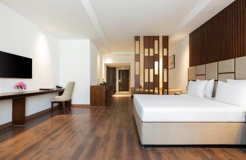 Dehradun Hotel | Clarks Inn Dehradun