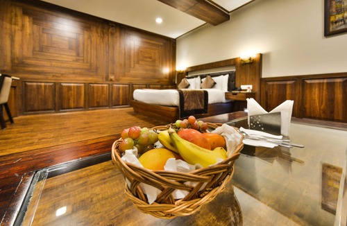 Srinagar Hotel | Clarks Inn Srinagar