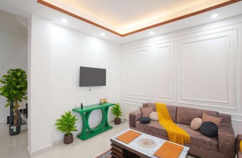 Bullawala Villa | Classic Bungalow by The StayCationer