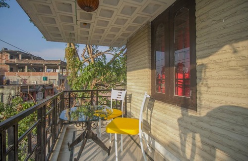 Bhubaneshwar House | Classic With Balcony The Mapple