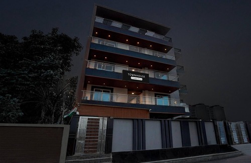 Noida House | Classic with BalconyHotel Viva Residency