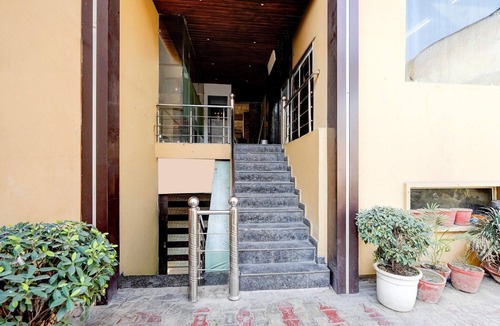 Amritsar House | Collection O Amritsar District Court