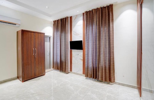 Phagwara Hotel | Collection O City Centre Sapror Formerly Hotel Greens