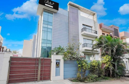 Noida House | Collection O Sector 51 Noida