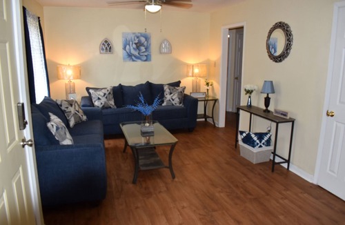 Gautier House | Come unwind