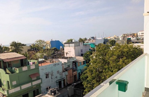 Pondicherry Beach Hotel | Comfortable 2-bedroom apartment with AC in charming Puducherry