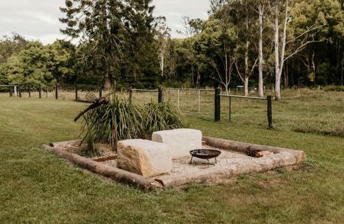 Nimbin Apartment | Contained in Nimbin Accommodation