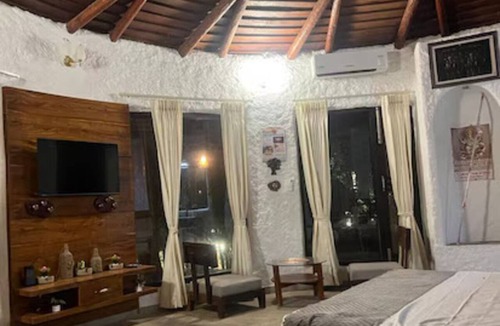 Nainital Hotel | Corbett Cabana Farm
