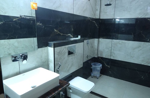 Ramnagar Hotel | Corbett Caves Resort