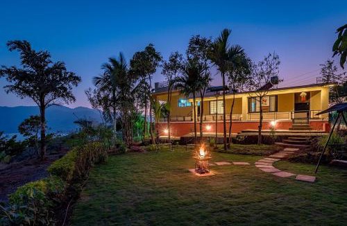 Paud Villa | CosmicStays Countryside Panorama-Lakeview Bungalow