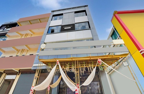 Patna House | Cosy Stays at Anisabad Near Mahavir Sansthan